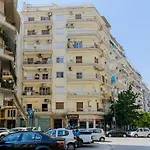 Pearl City Center Apartment, Vesta Philoxenia